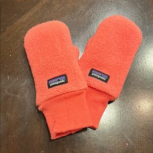 Patagonia Coral Mittens Fleece Material Extended Cuffs